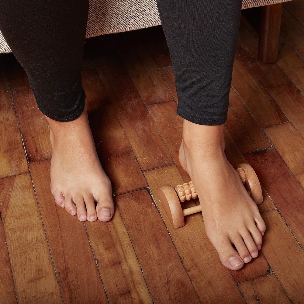 1 wooden foot reflex roller, h - Health Wellness & Psychology ulasan dan harga